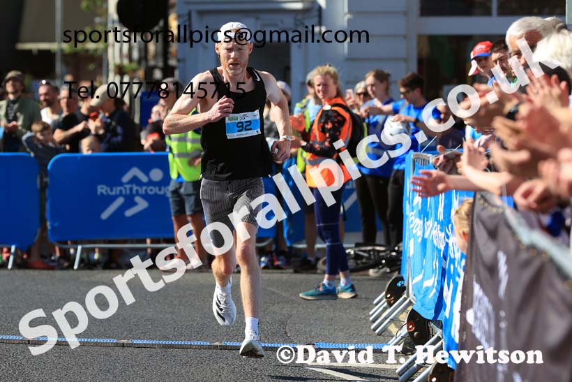The 2024 Morpeth 10k Road Race.  Photo: David T. Hewitson/Sports for All Pics